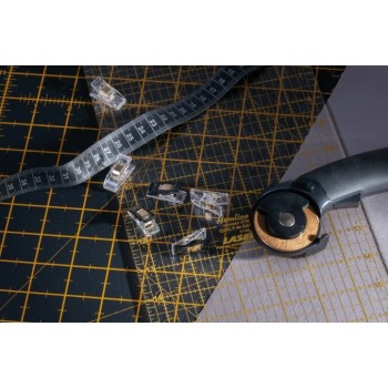 Kolíčky na látky 30 ks Hemline Gold, VO balení 5 karet