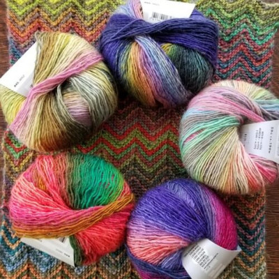 LANG YARNS artikl 845 barevná pletací příze z merino vlny Mille Colori