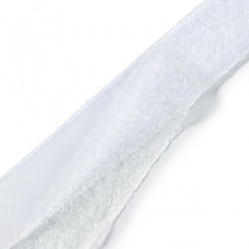 Pomocná lepící páska 6 mm / 9 m PRYM