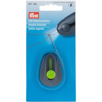 Navlékač jehel s LED světlem a odstřihávačem nití PRYM