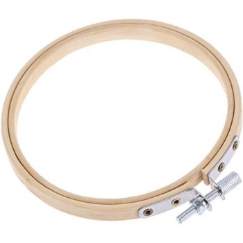 Dřevěný vyšívací kroužek se stříbrným šroubováním DMC