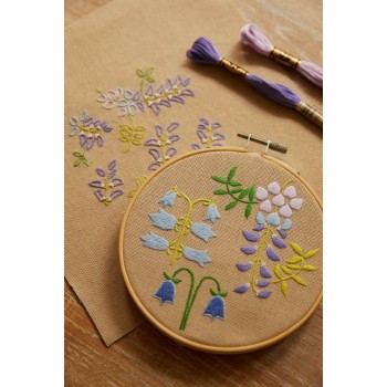 Sada na vyšívání Probouzející se jaro 2 motivy DMC Mindful Making